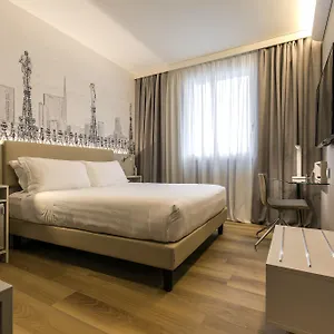 3* Hotel 43 Station